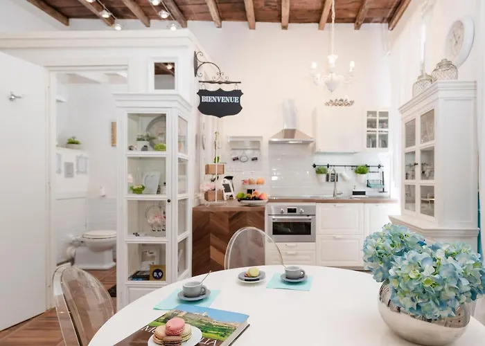 Apartment Capo Le Case, Romantic Flat Near Spanish Steps Rome