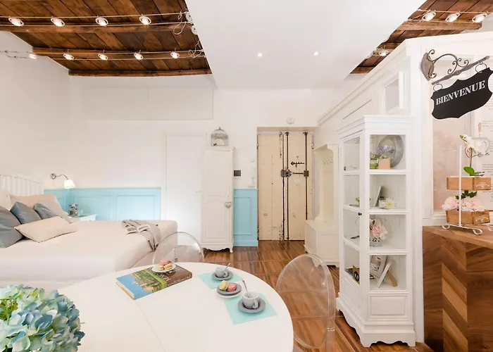 Capo Le Case, Romantic Flat Near Spanish Steps Apartment