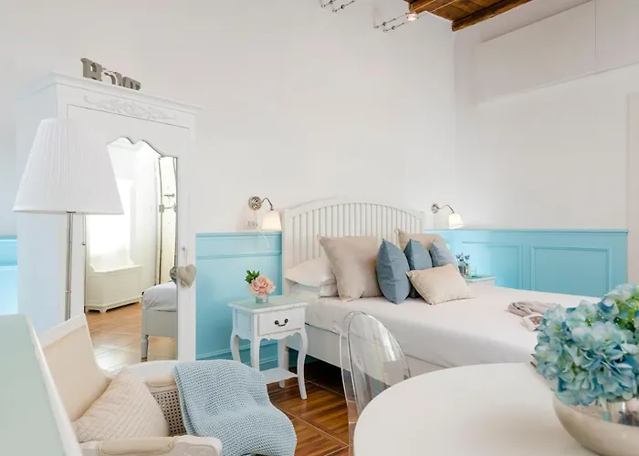 Capo Le Case, Romantic Flat Near Spanish Steps Apartment
