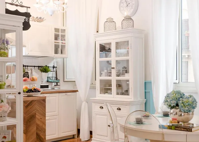 Capo Le Case, Romantic Flat Near Spanish Steps