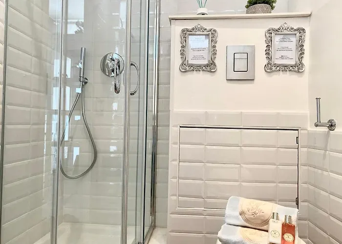 Capo Le Case, Romantic Flat Near Spanish Steps * Rome